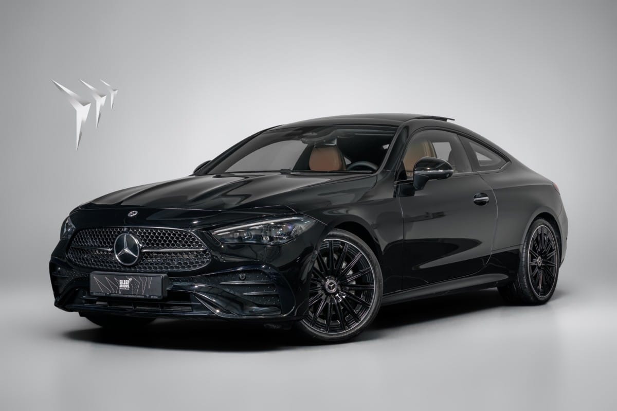 2025 Mercedes-Benz CLA photo 2