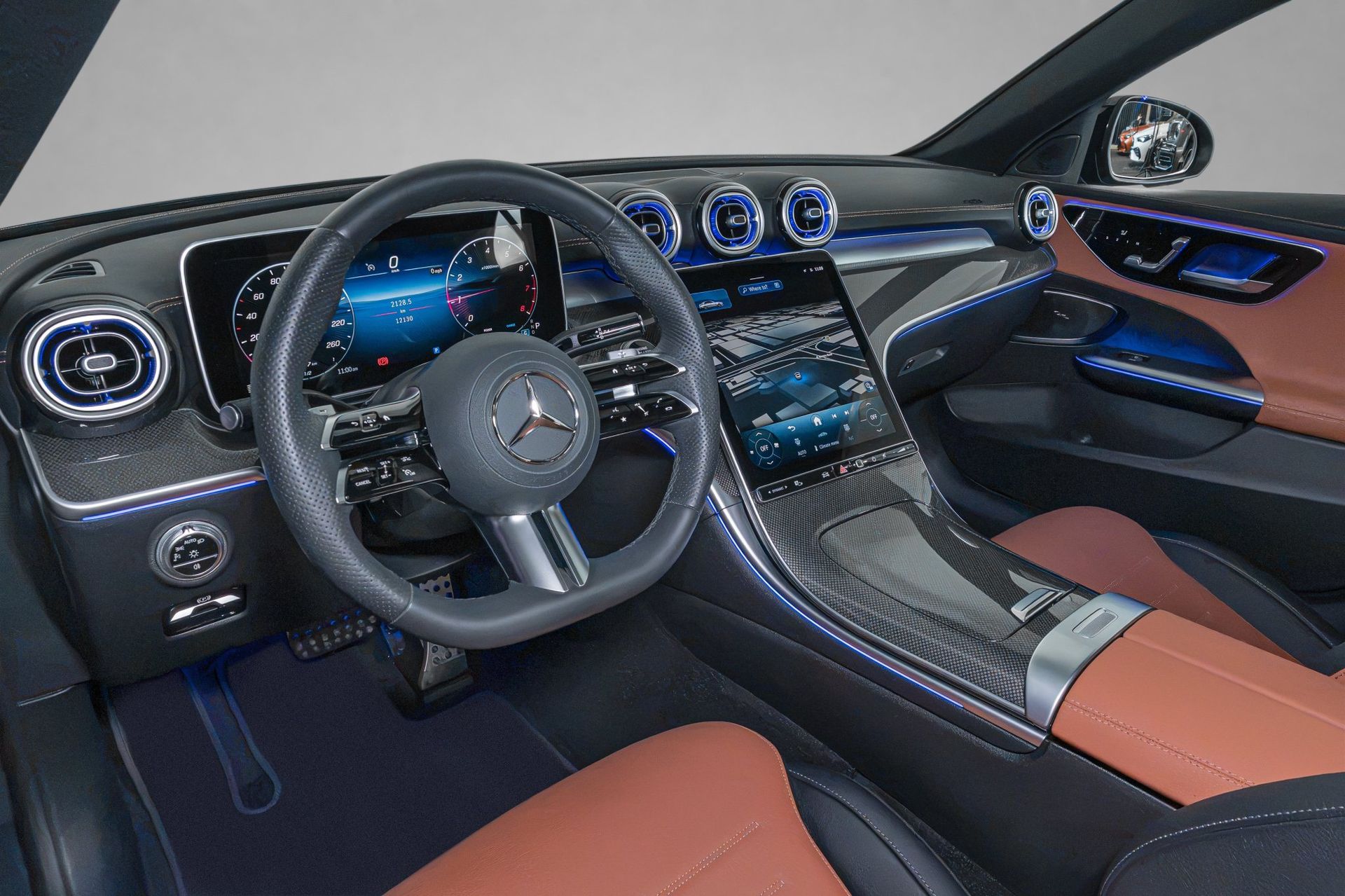 2025 Mercedes-Benz C-Class photo 3