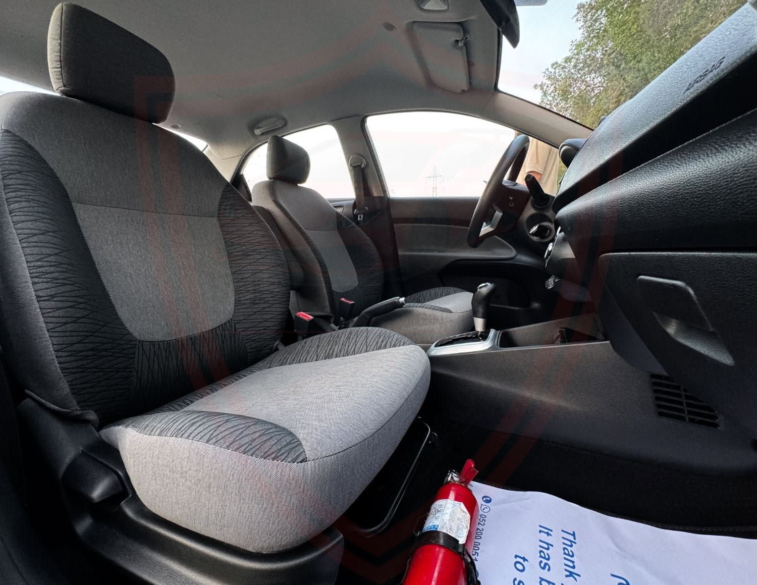2021 Kia Pegas photo 3