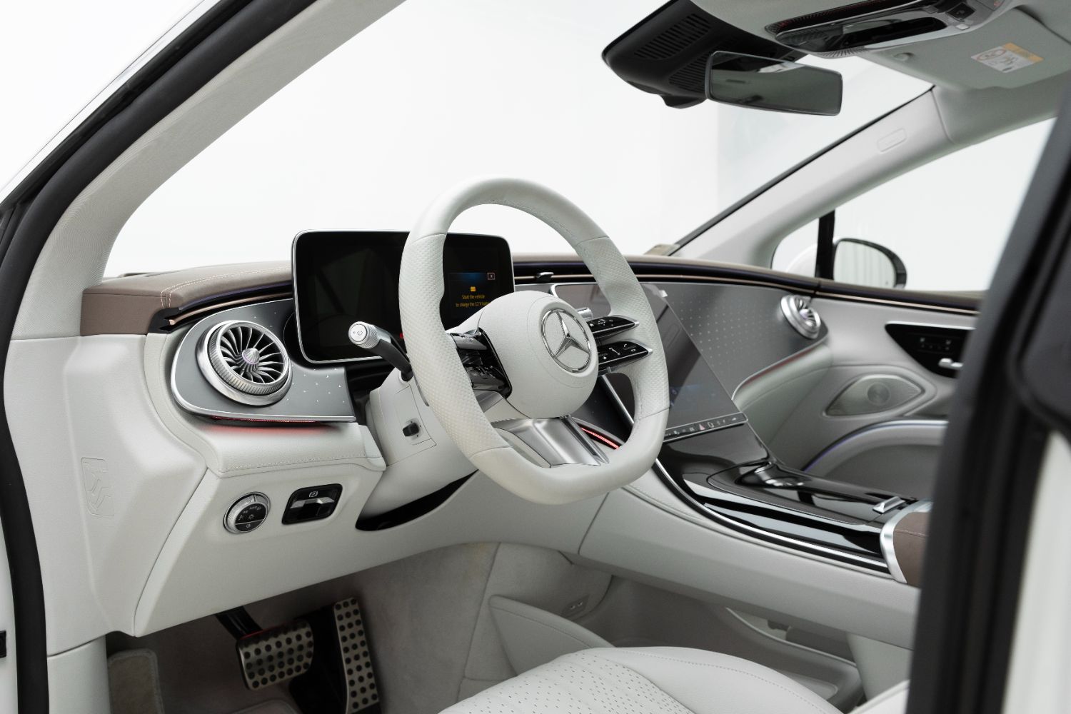 2022 Mercedes-Benz EQS photo 4