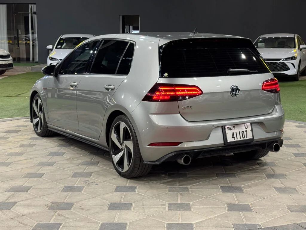 2019 Volkswagen Golf photo 5