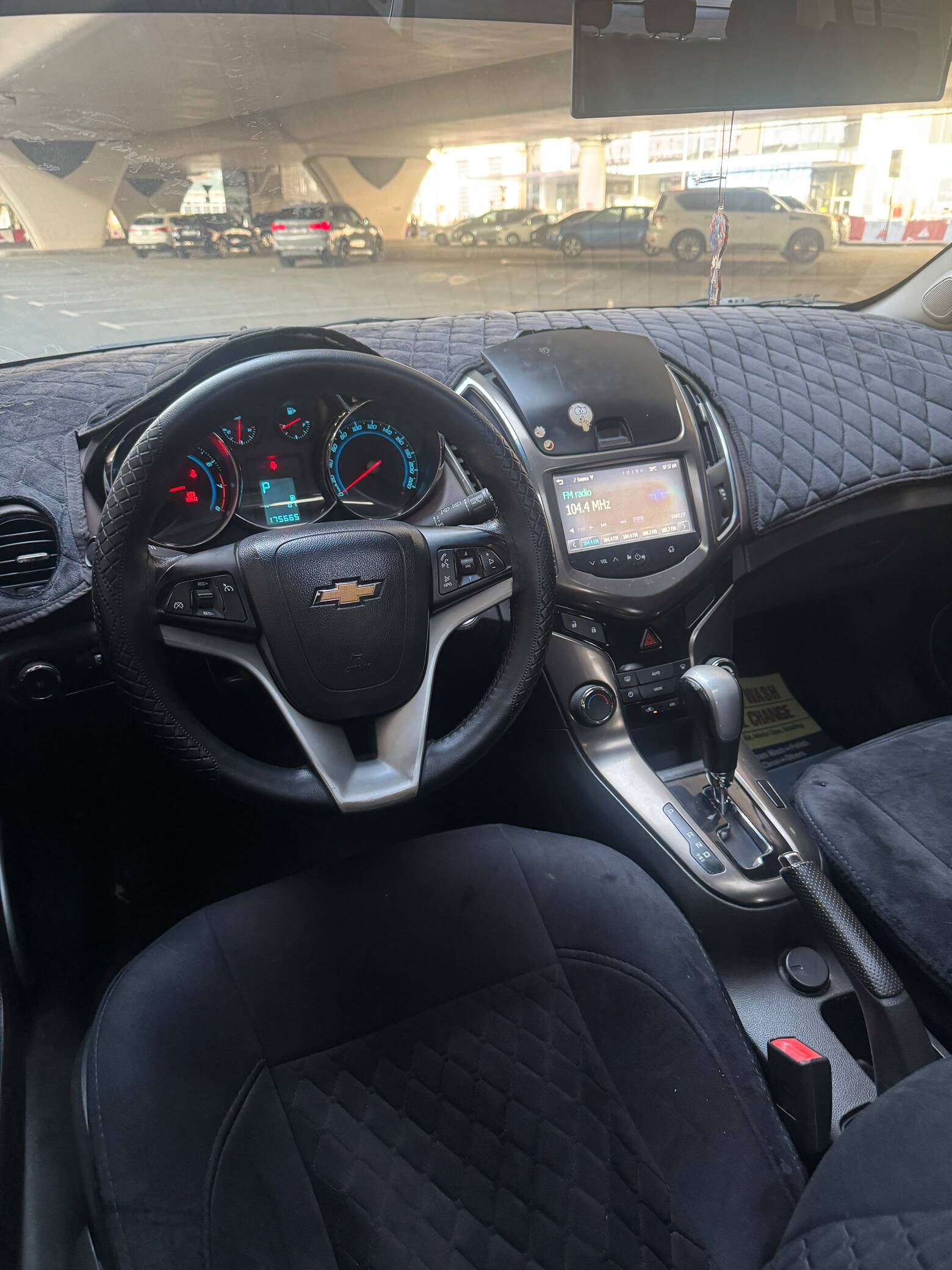 2015 Chevrolet Cruze photo 3