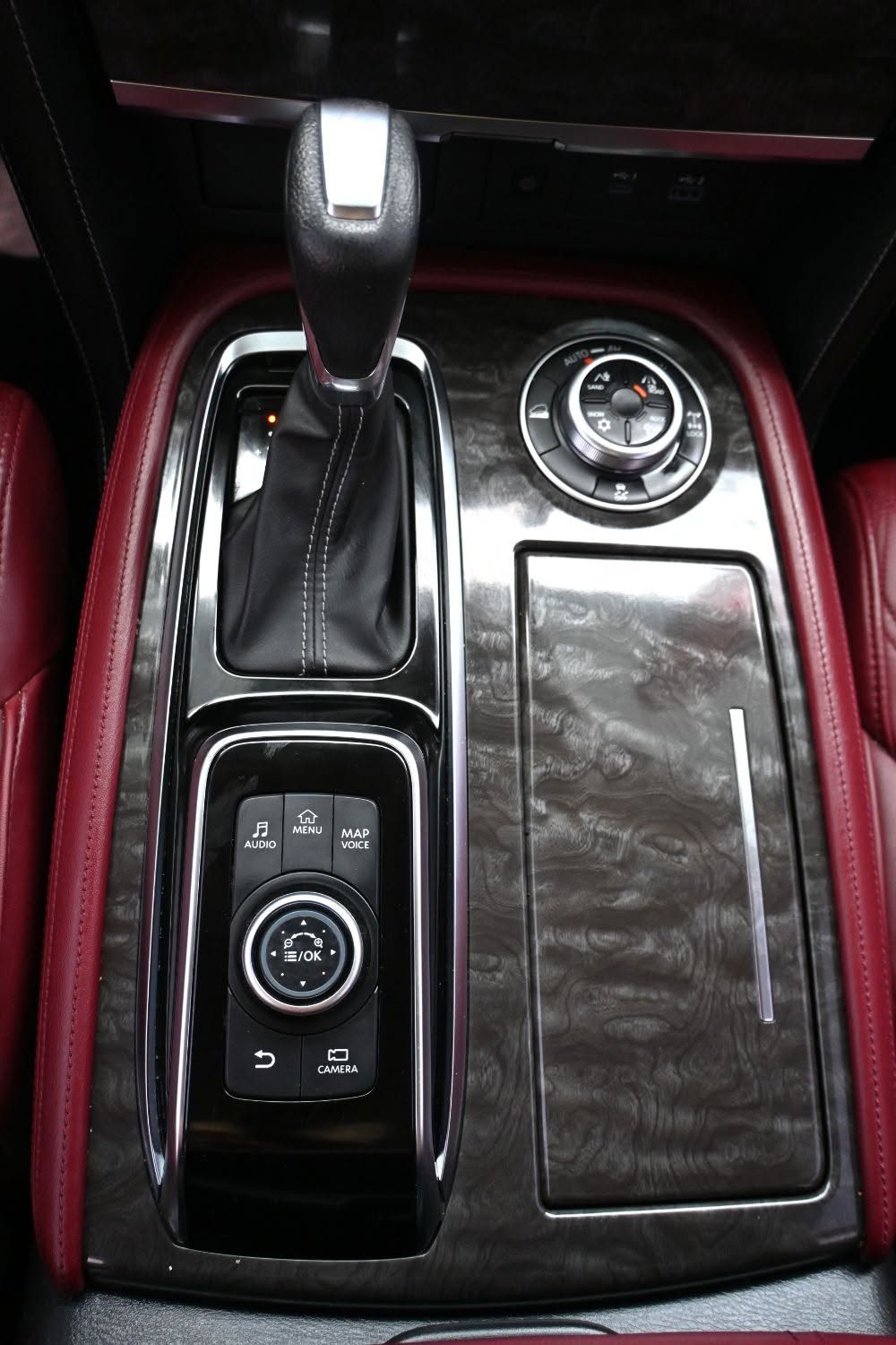 2023 Nissan Patrol photo 5