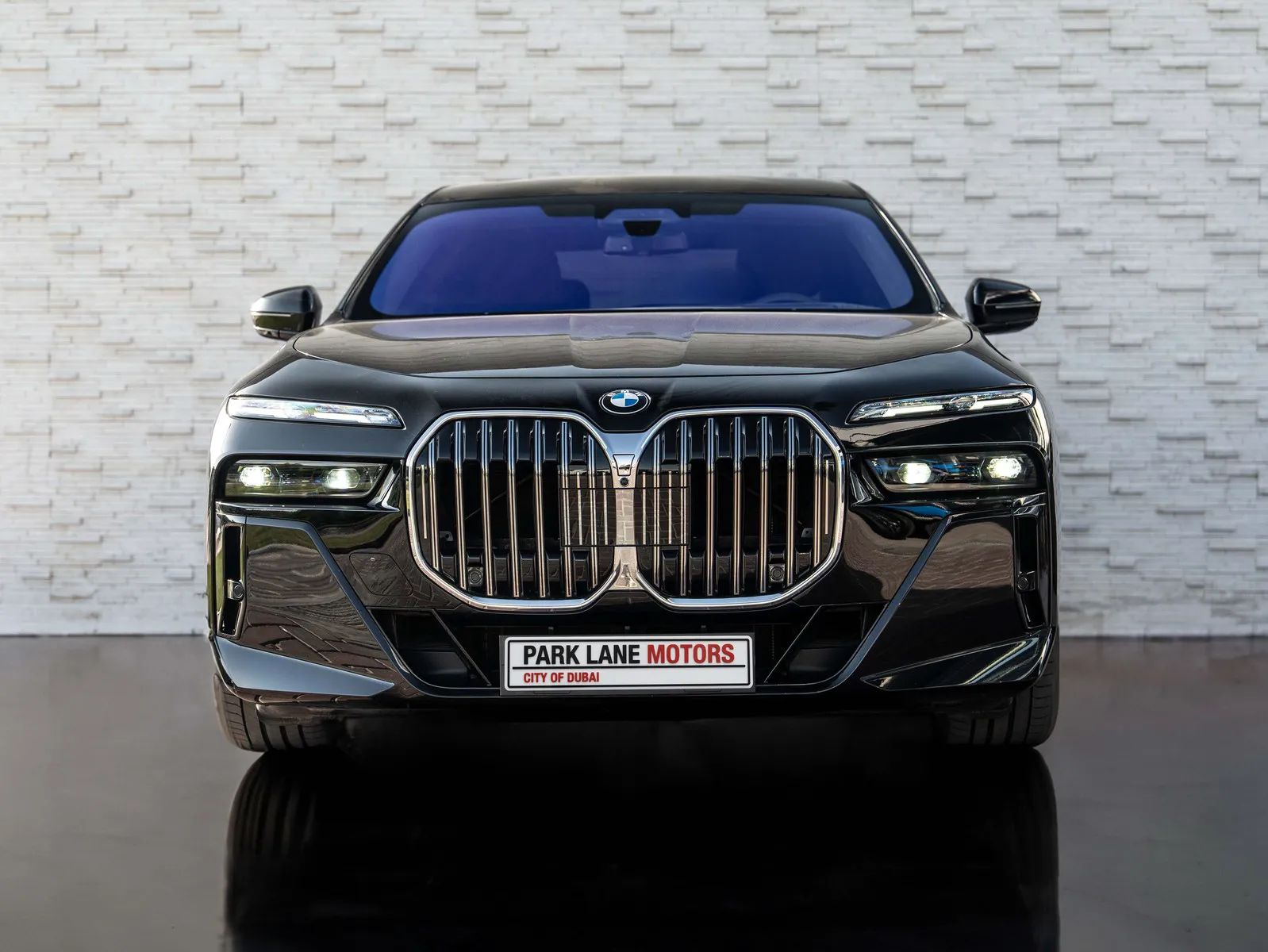 2023 BMW 7 Series photo 2
