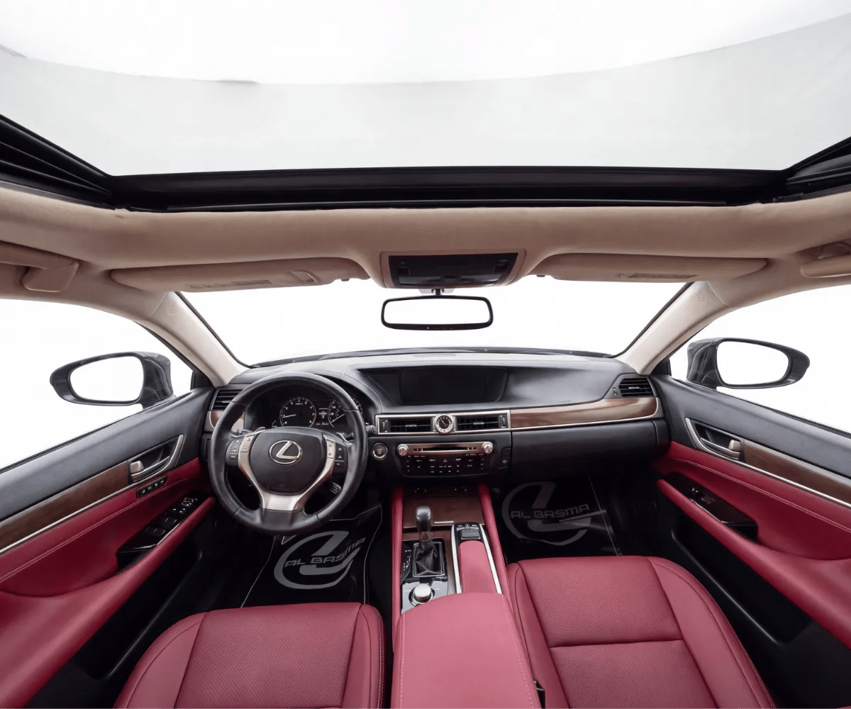 2015 Lexus GS photo 2