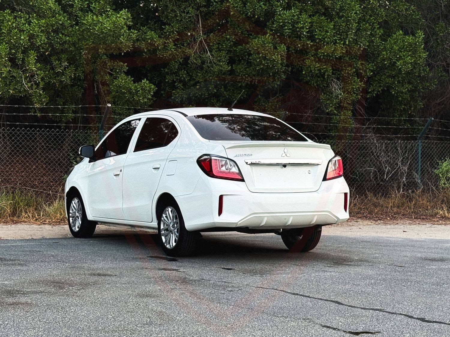 2022 Mitsubishi Attrage photo 5