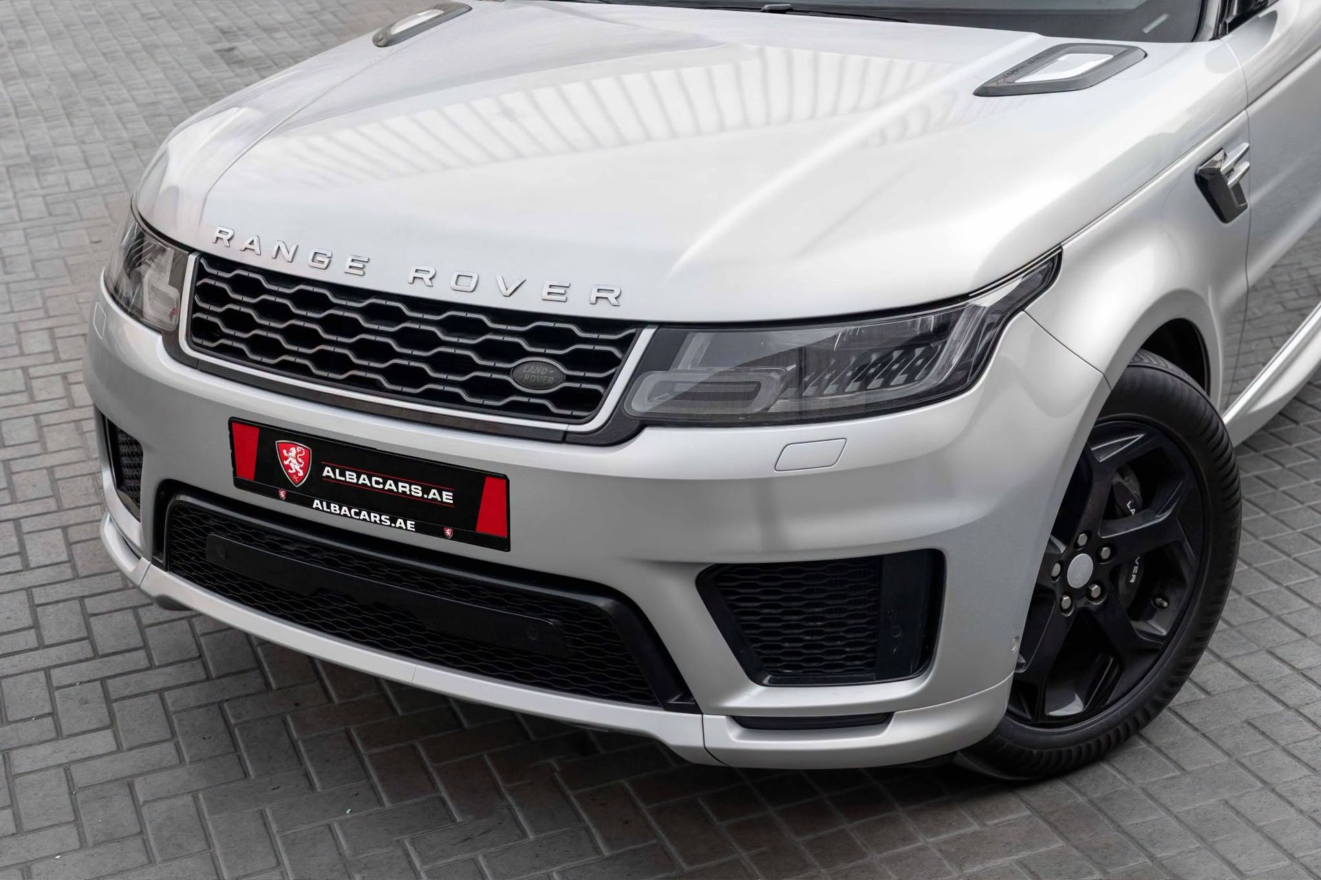 2020 Land Rover Range Rover Sport photo 2