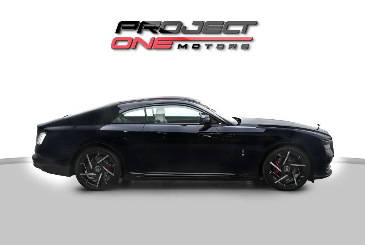 2025 Rolls-Royce Spectre photo 2