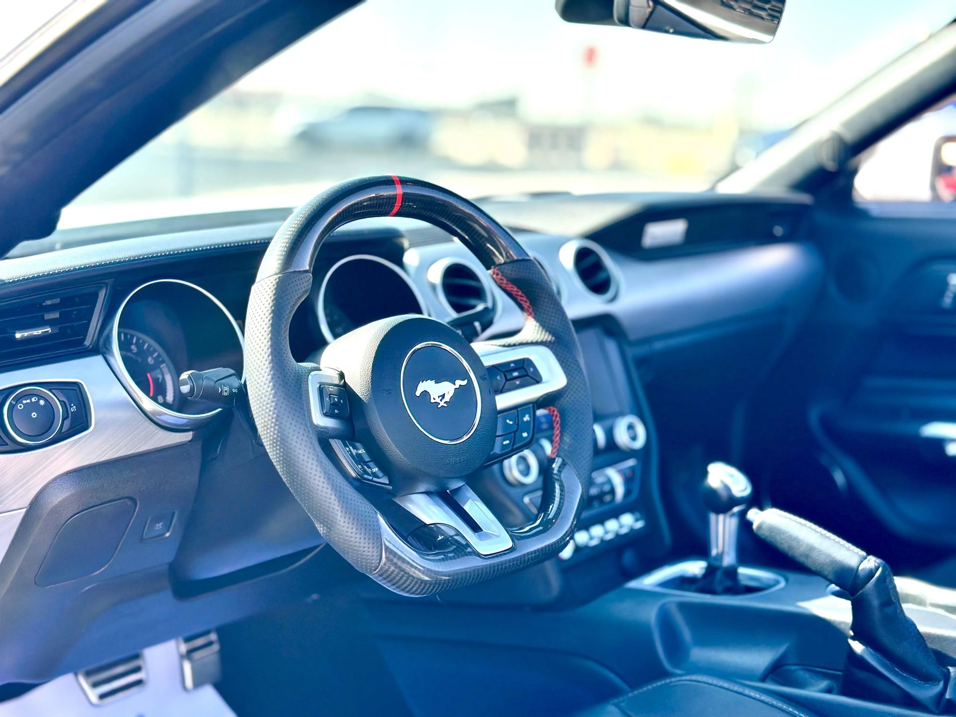 2022 Ford Mustang photo 4