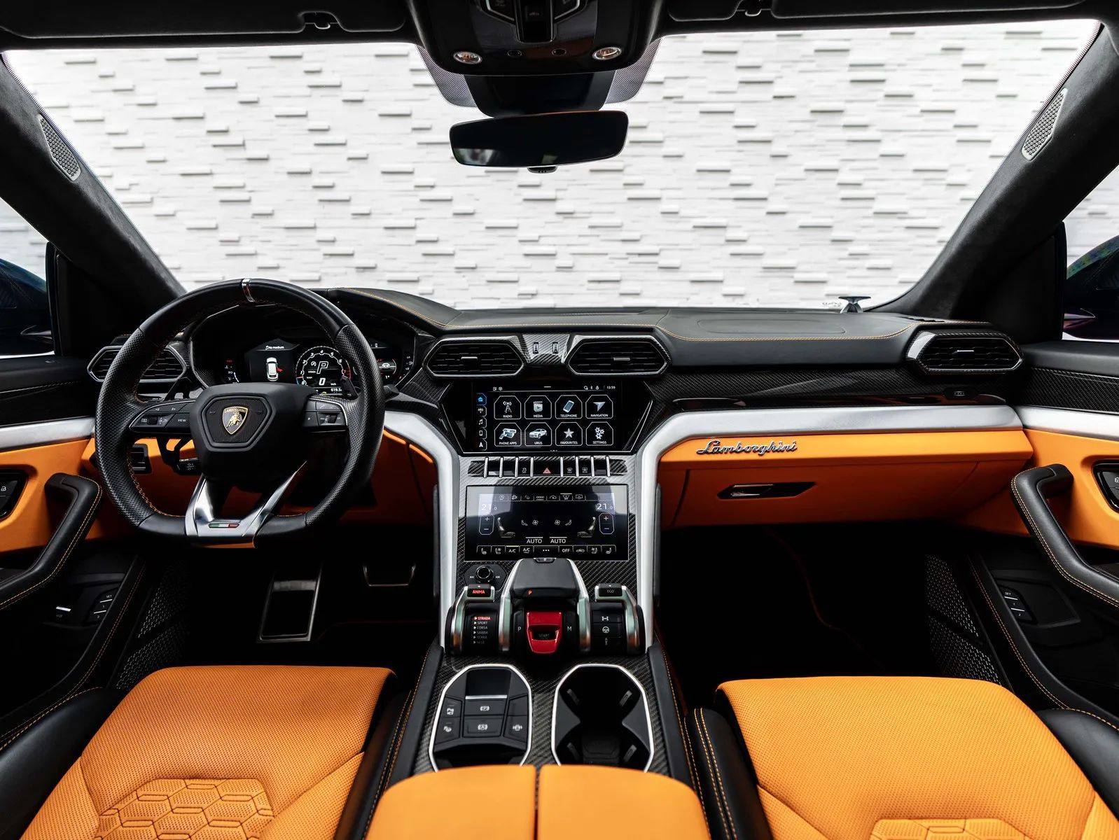 2022 Lamborghini Urus photo 4