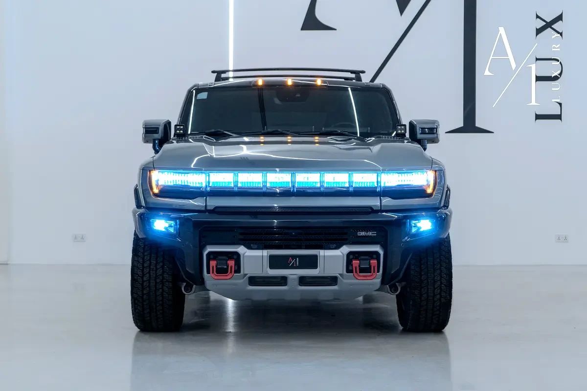 2024 GMC Hummer EV photo 2