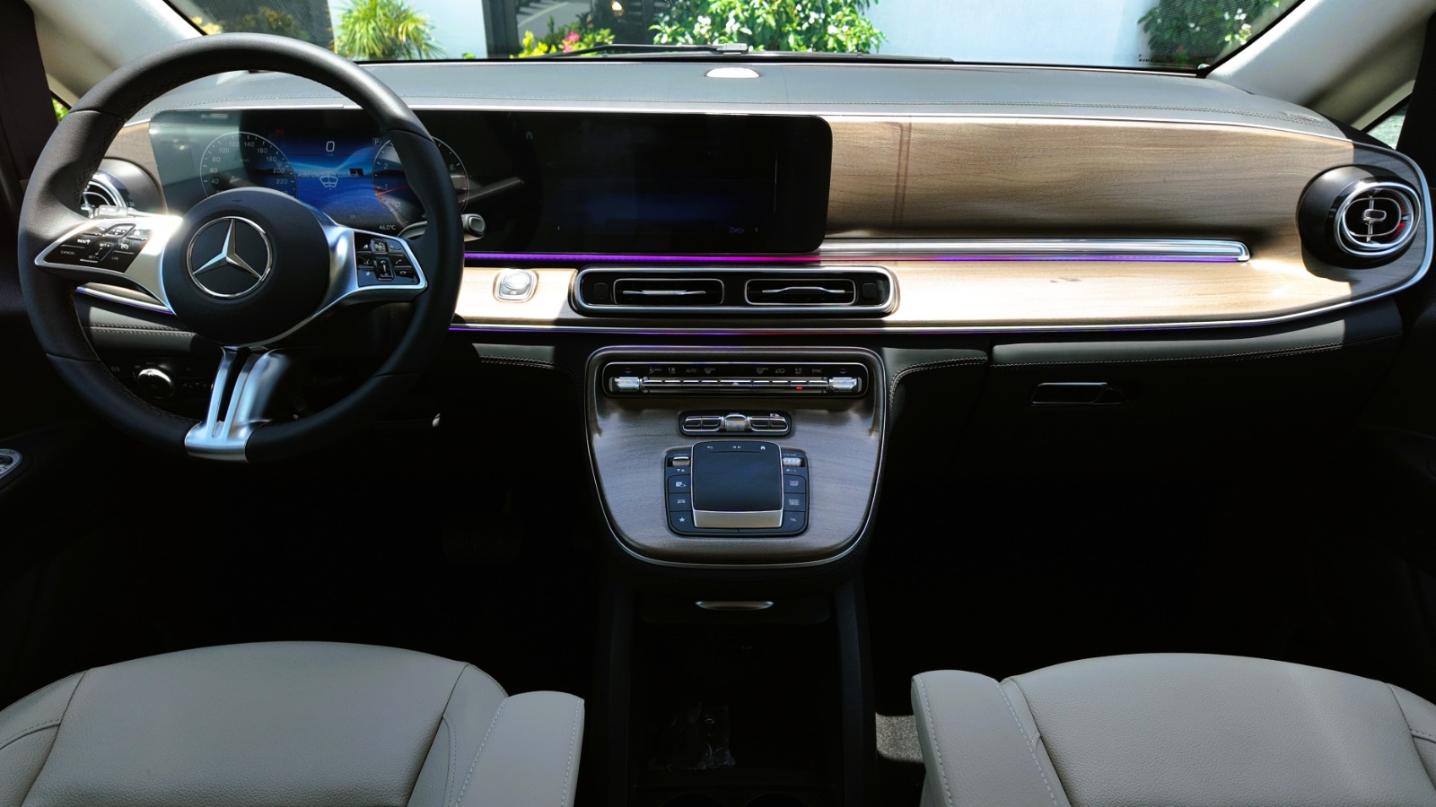 2025 Mercedes-Benz Vito photo 4