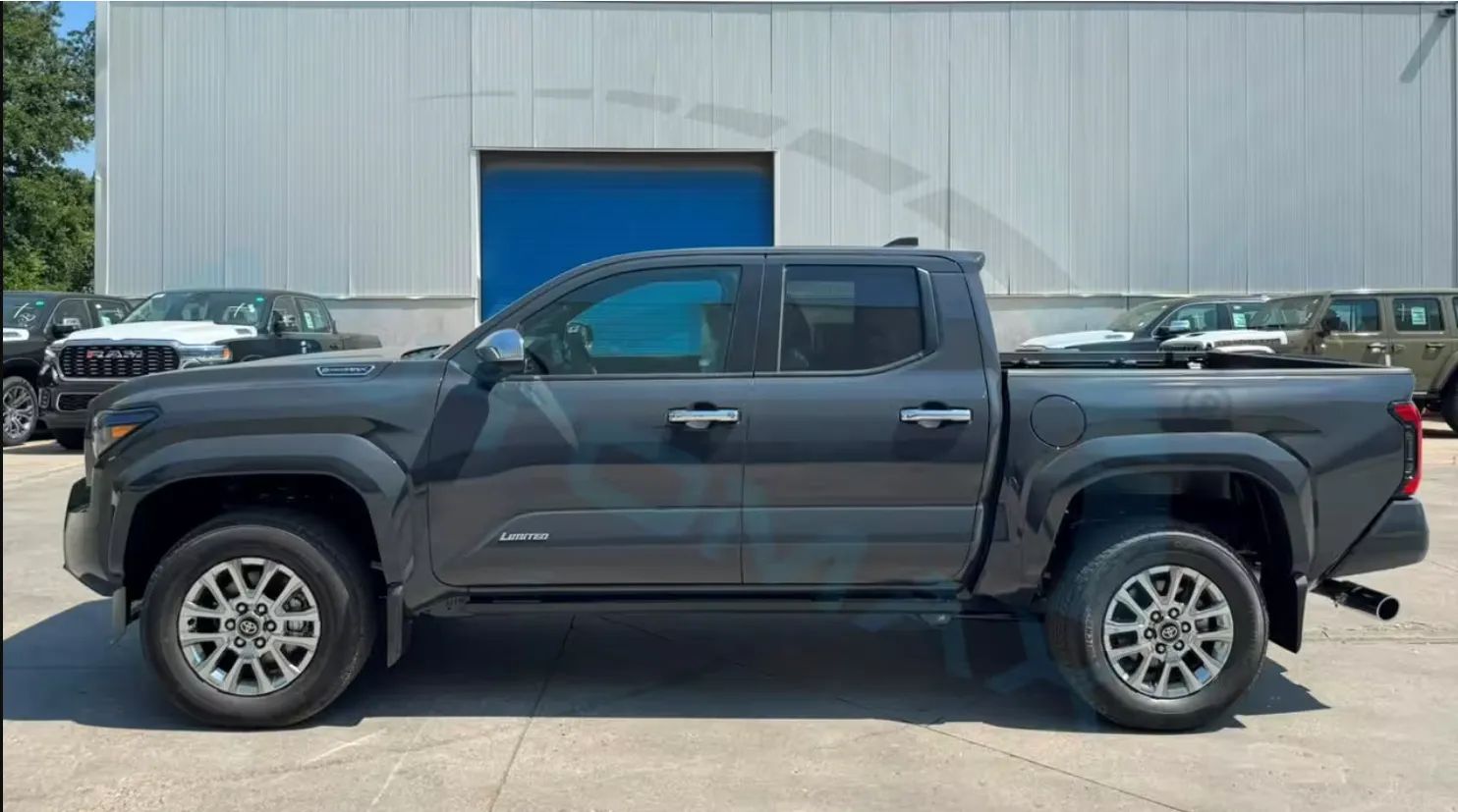 2026 Toyota Tacoma photo 2