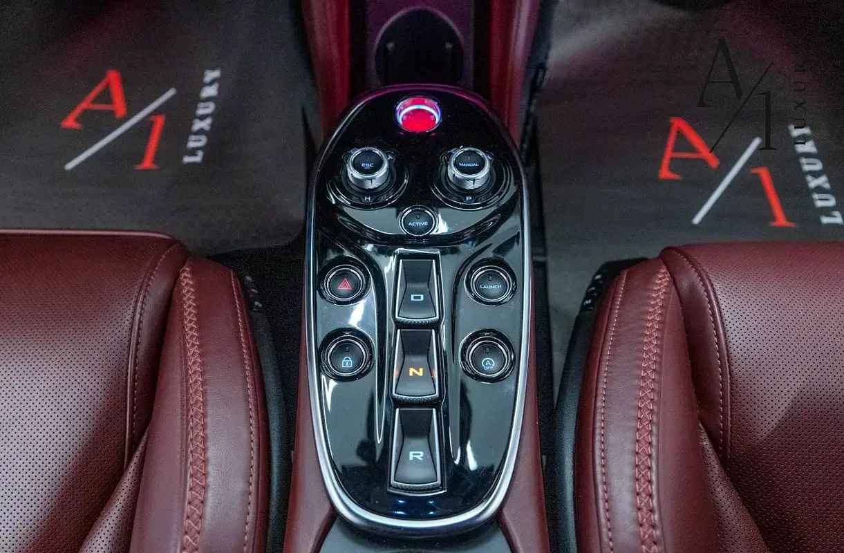 2022 McLaren GT  photo 4