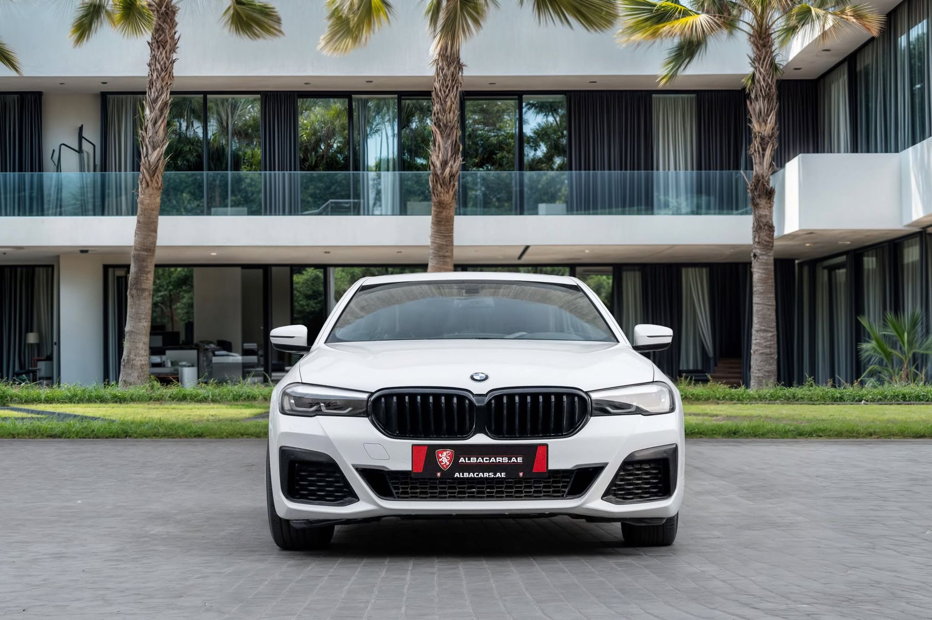 2023 BMW 520i photo 2
