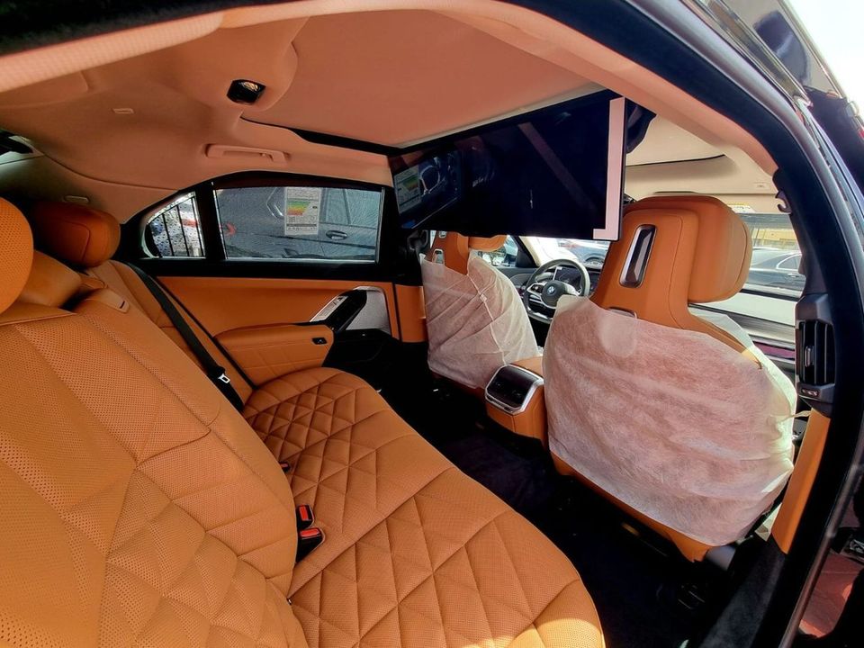 2026 BMW 735i  photo 5