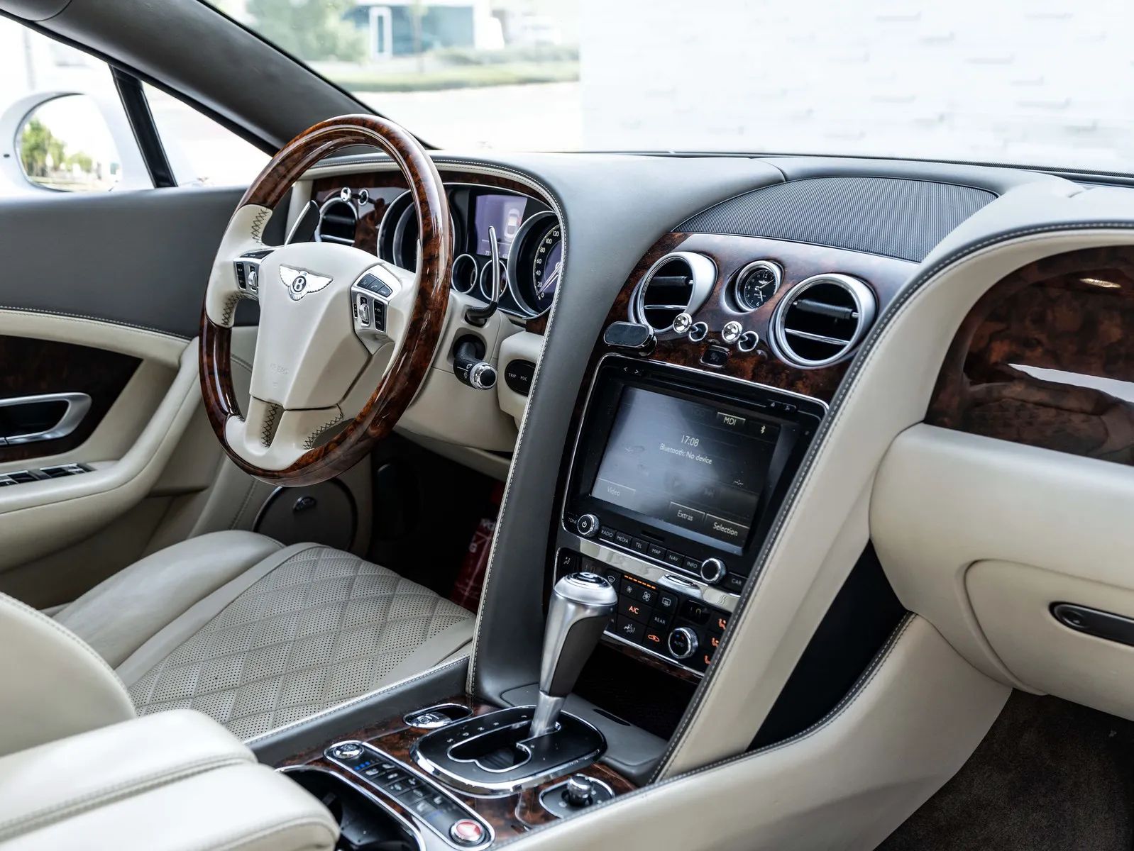 2016 Bentley Continental GT photo 3