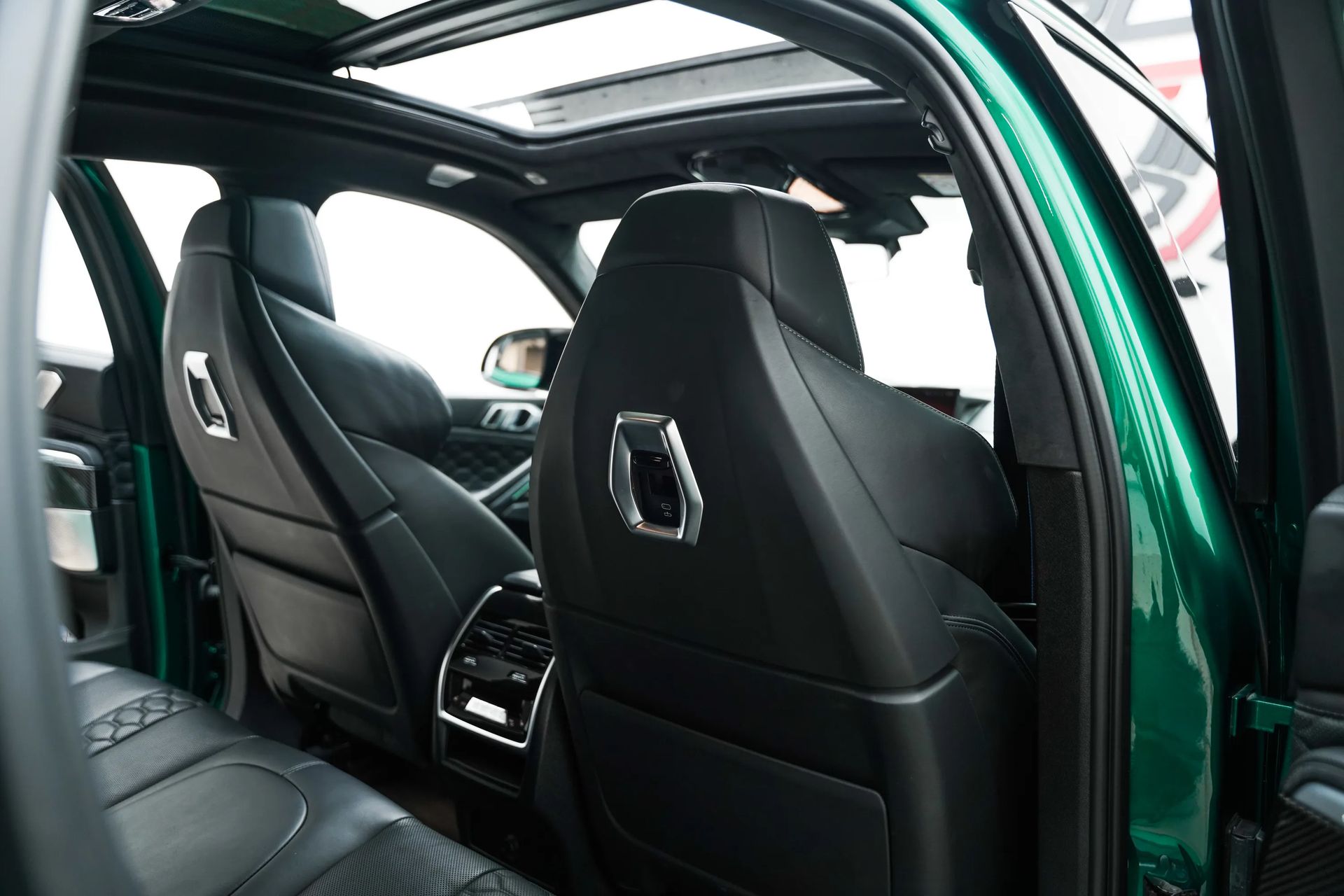 2023 BMW X6 photo 4