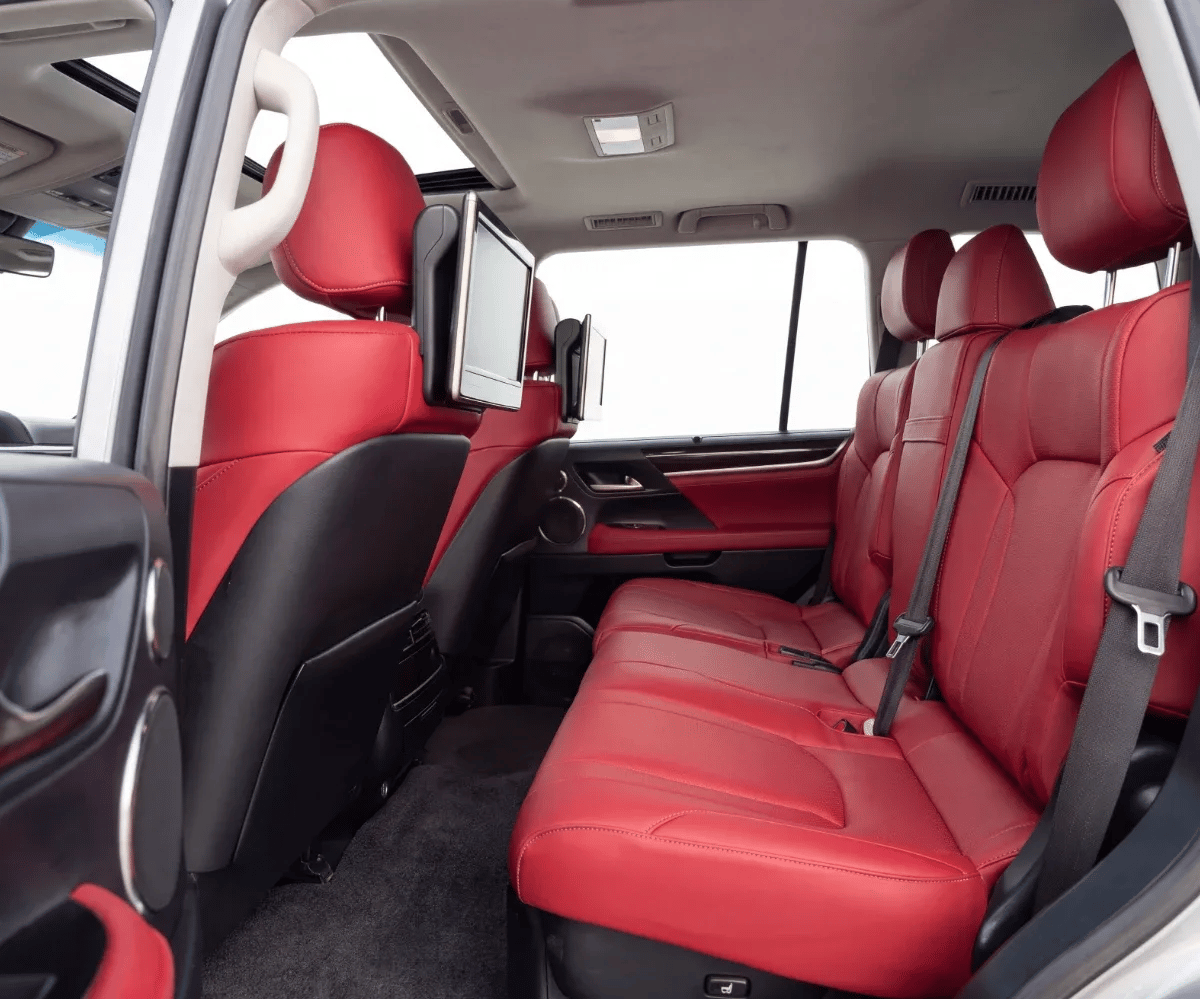 2016 Lexus LX570 photo 5