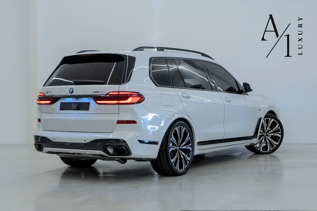 2025 BMW X7 photo 5