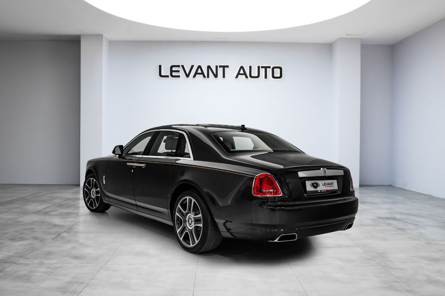 2016 Rolls-Royce Ghost photo 5