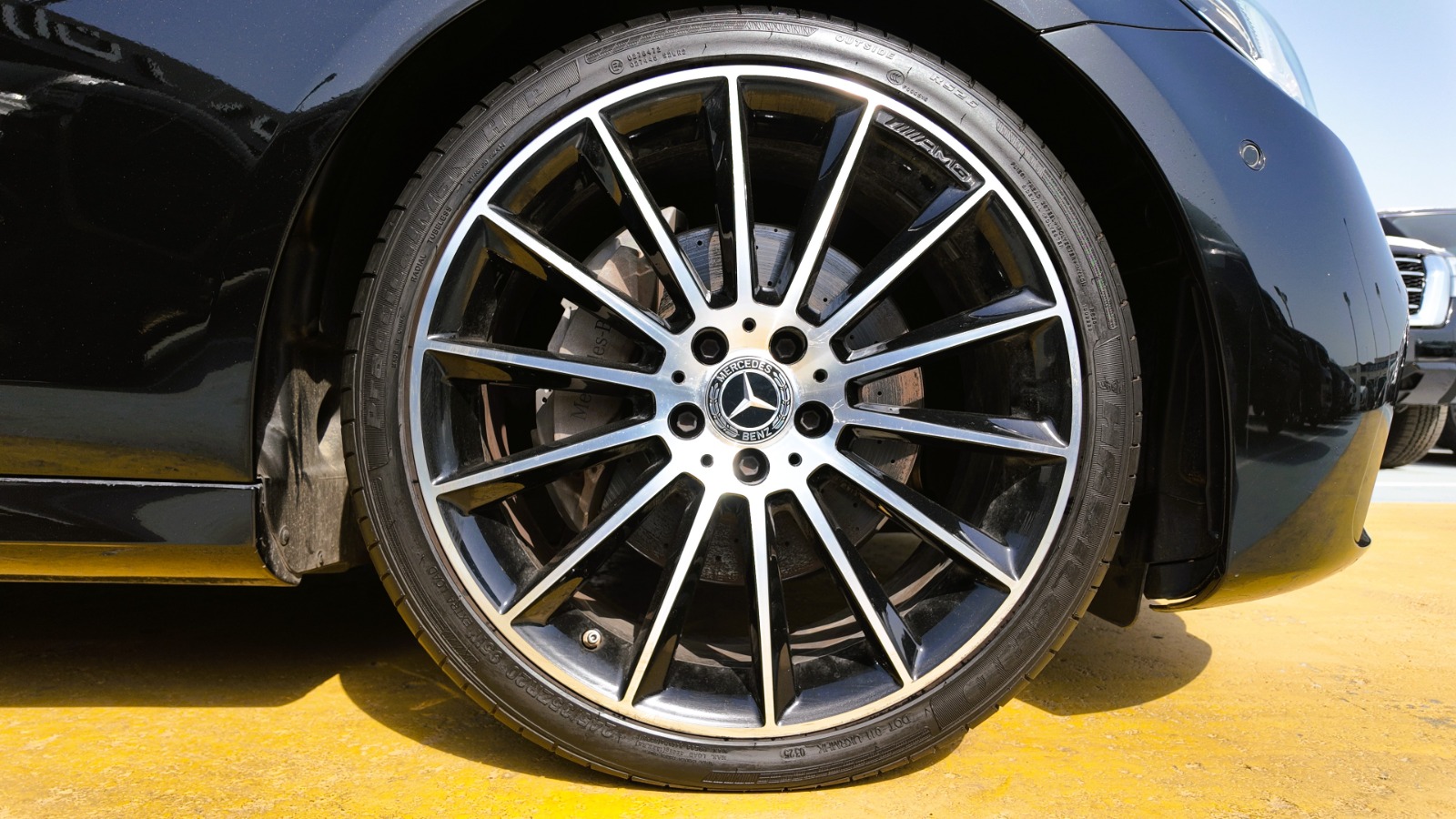 2022 Mercedes-Benz E 200 photo 5
