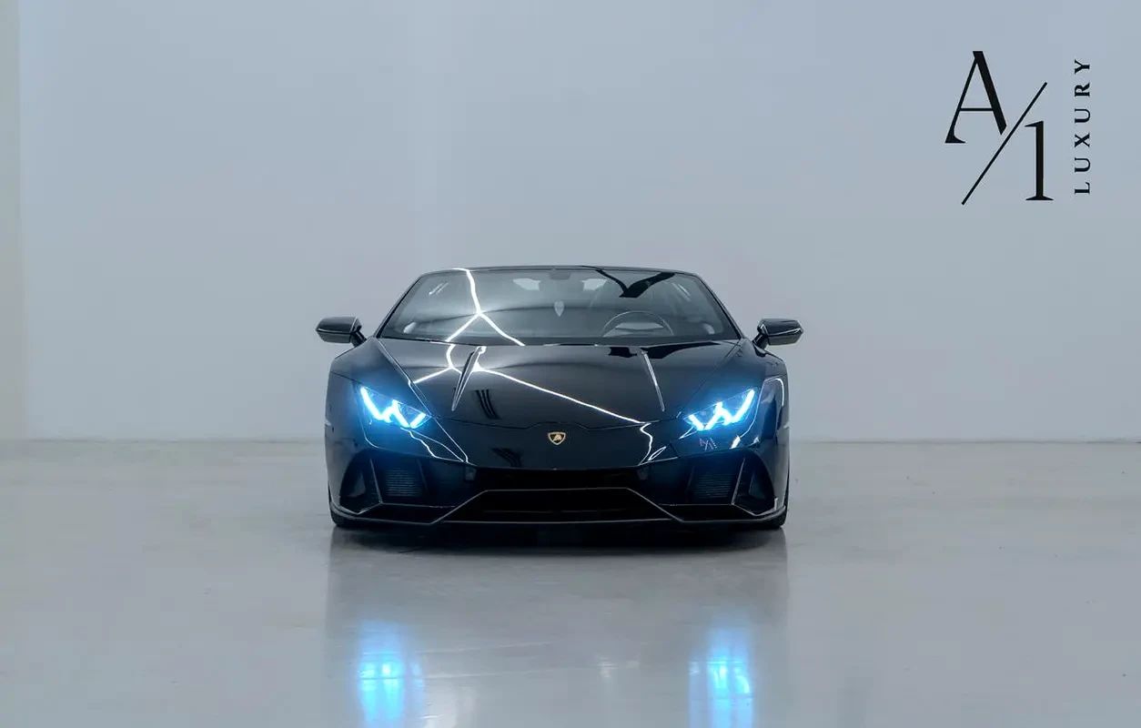 2021 Lamborghini Huracan photo 2