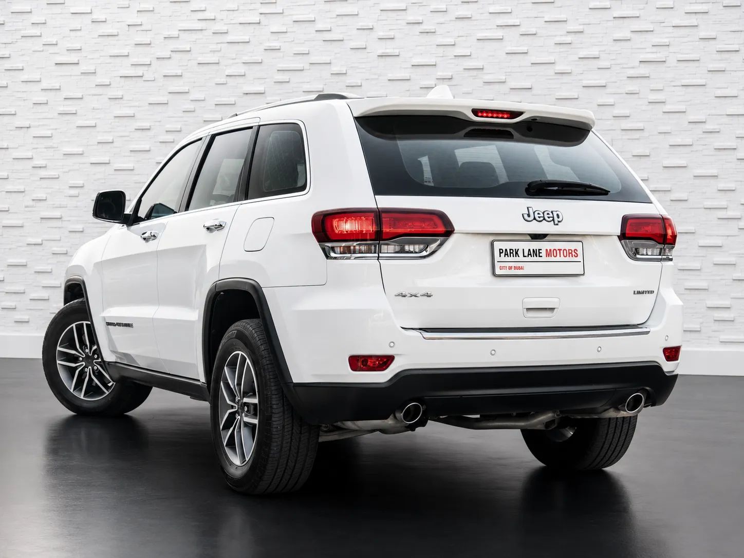 2021 Jeep Grand Cherokee photo 5