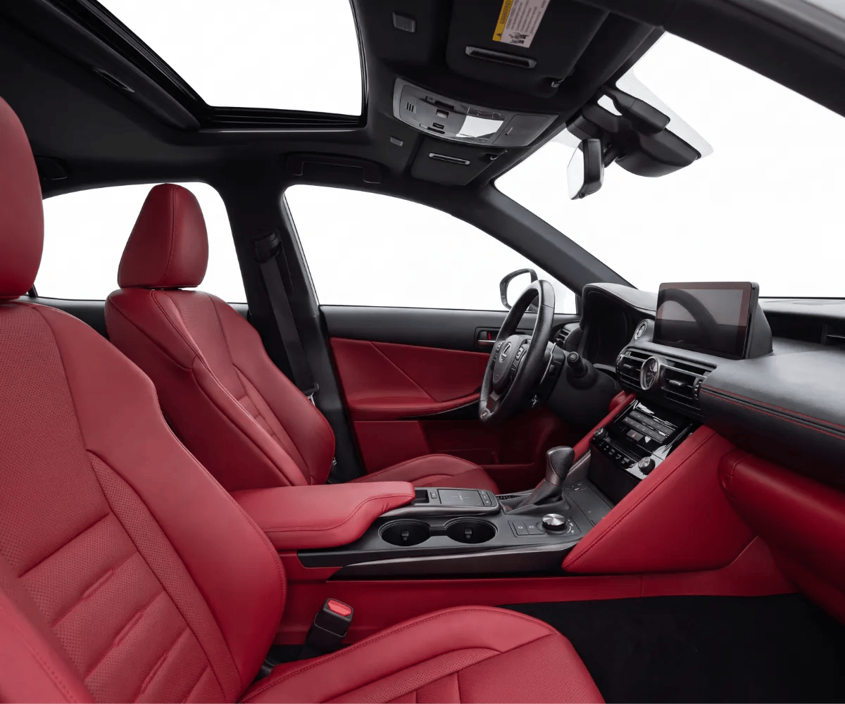 2024 Lexus IS photo 3