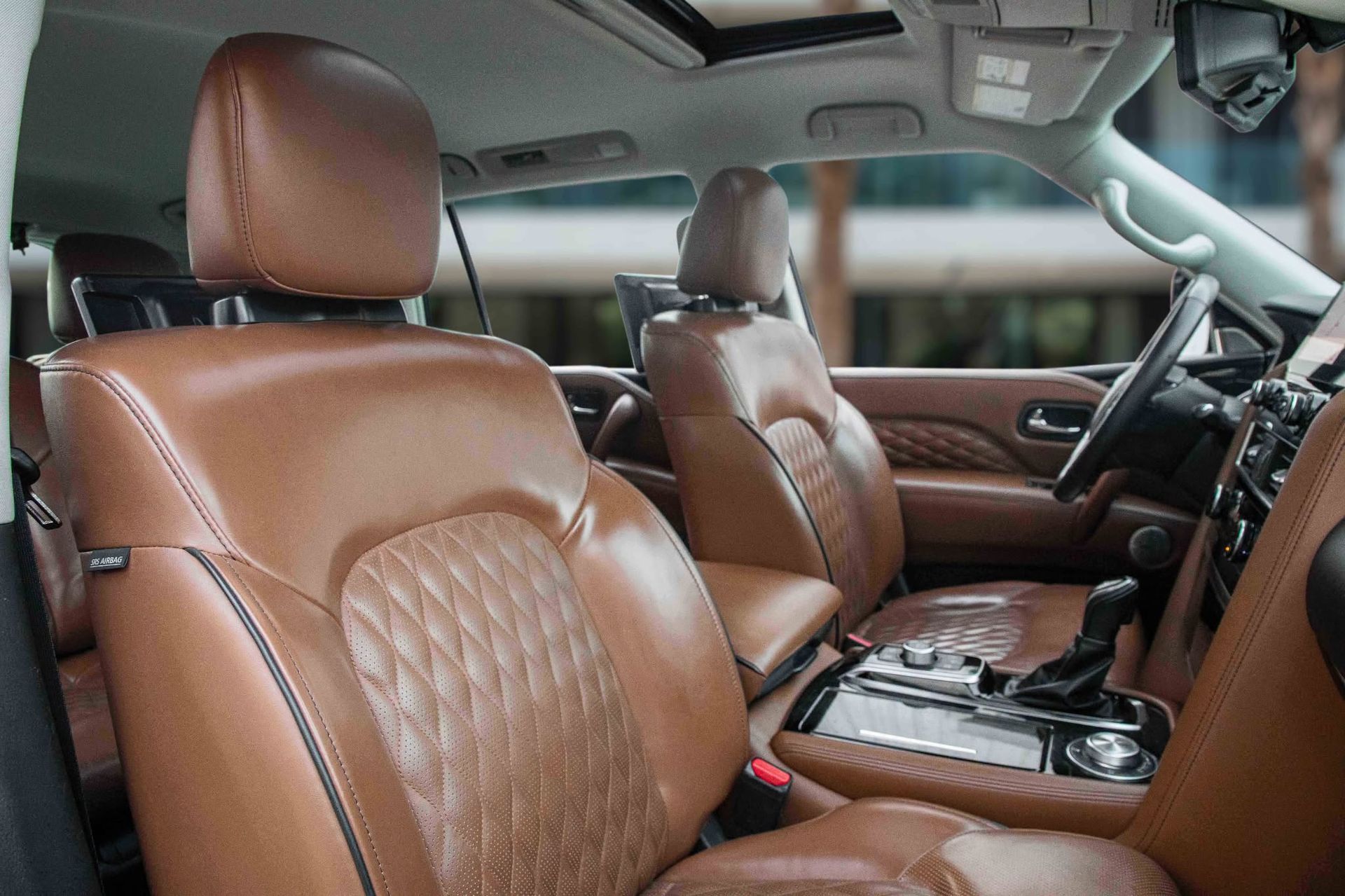 2023 Infiniti QX80 LUXE photo 4