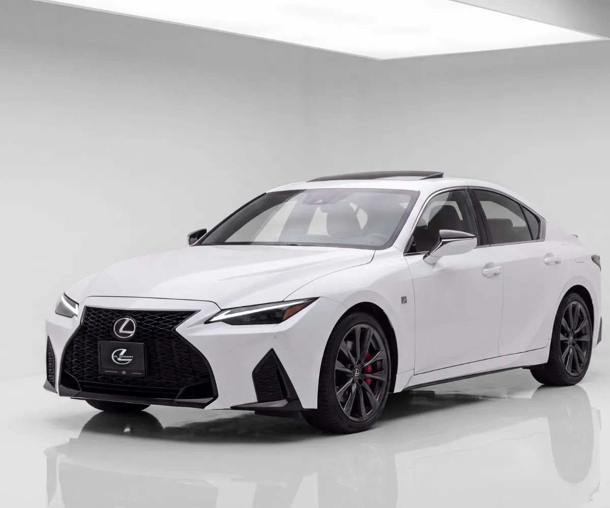 2023 Lexus IS
