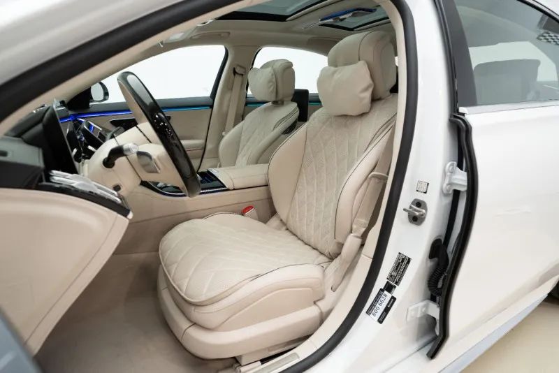 2025 Mercedes-Benz S-Class photo 3