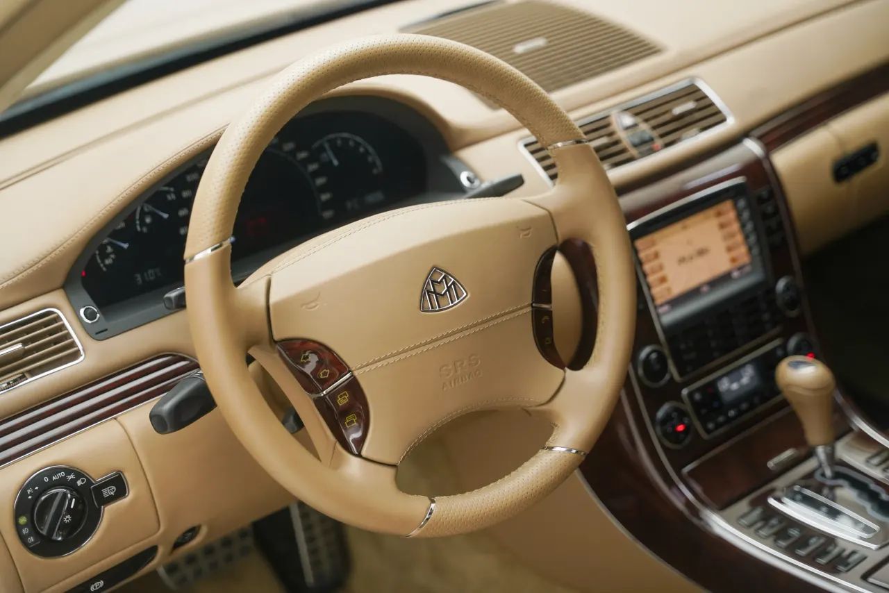 2010 Mercedes-Benz Maybach S-Class photo 4