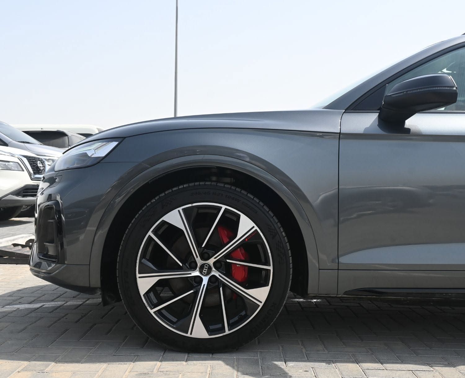 2023 Audi SQ5 photo 3