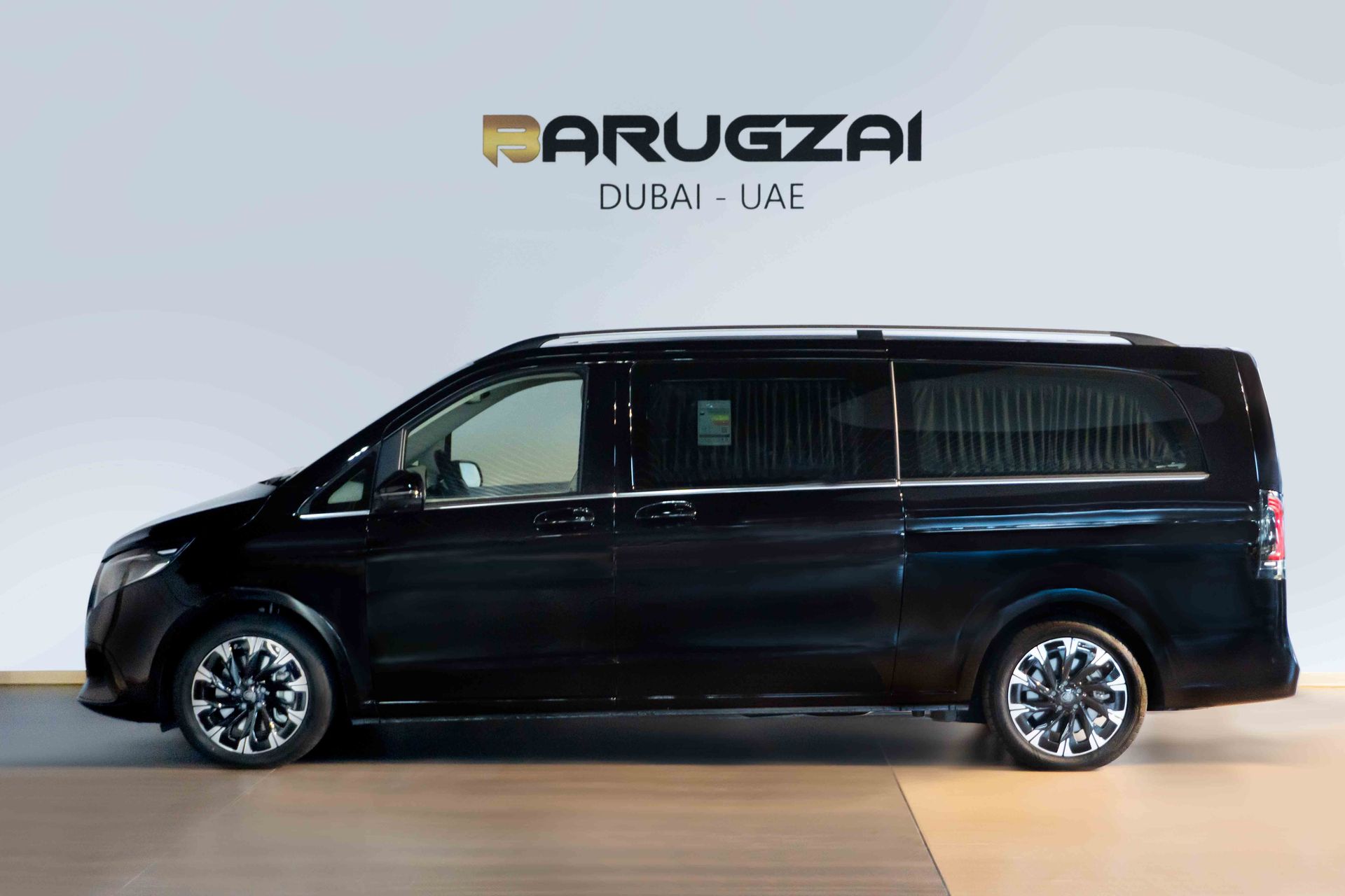 2025 Mercedes-Benz V-Class photo 2
