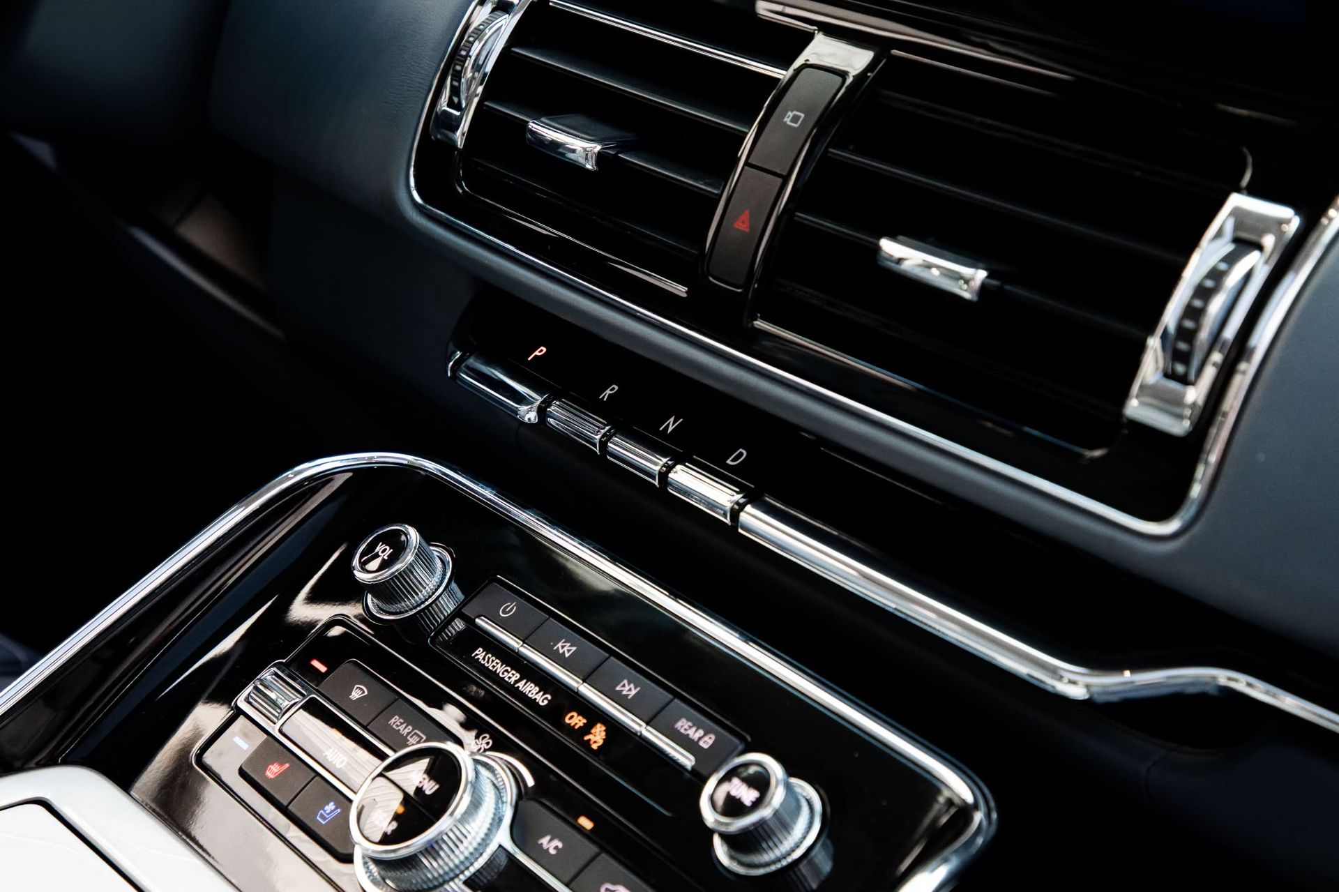 2023 Lincoln Navigator photo 4
