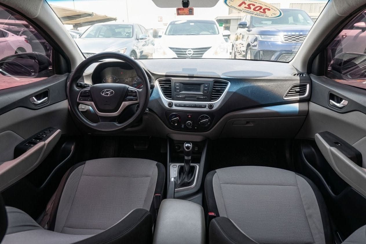 2021 Hyundai Accent photo 4