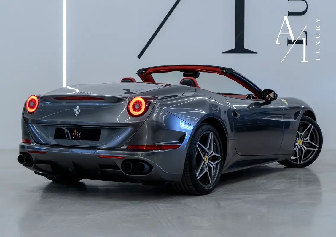 2016 Ferrari California photo 5