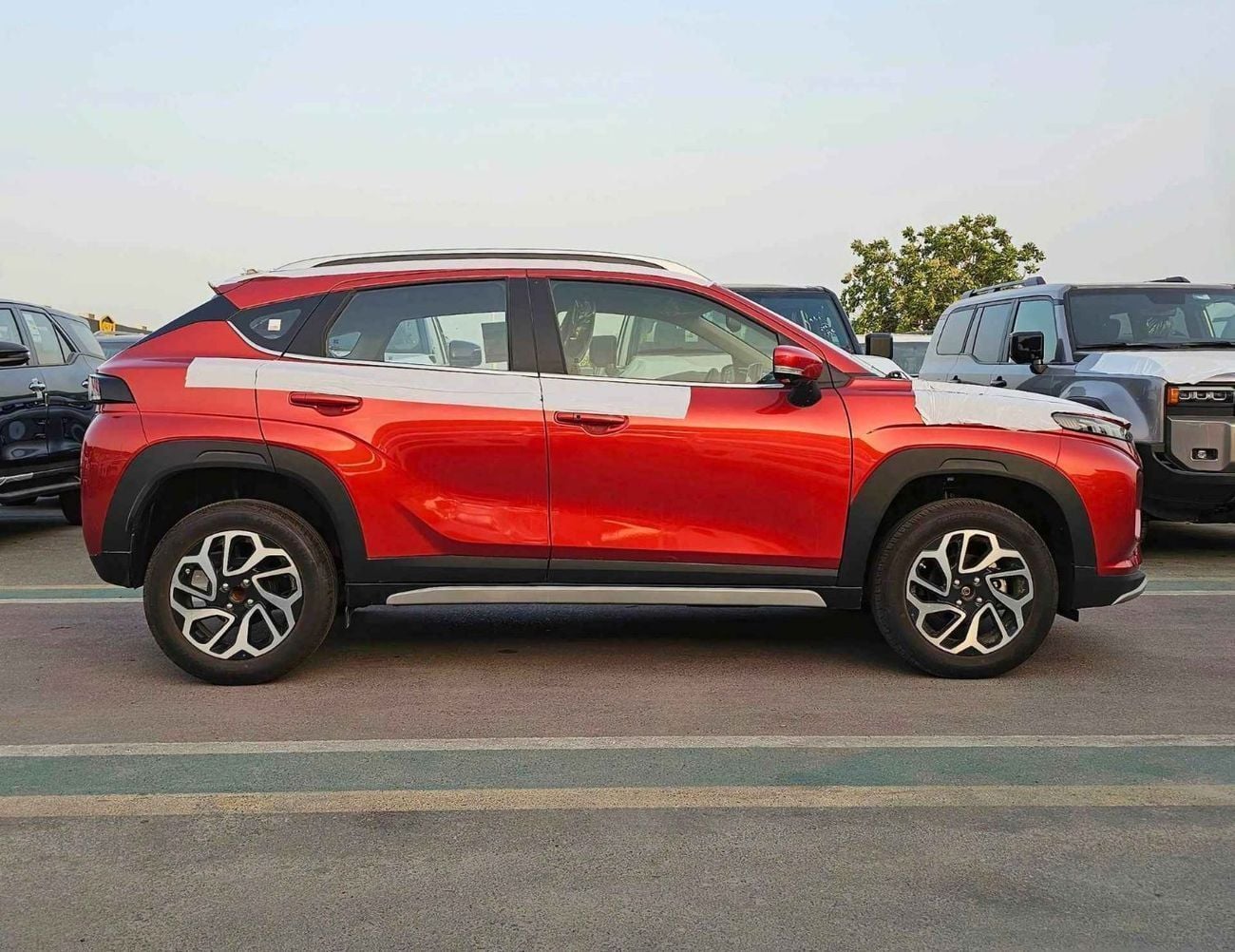 2025 Suzuki Fronx photo 2