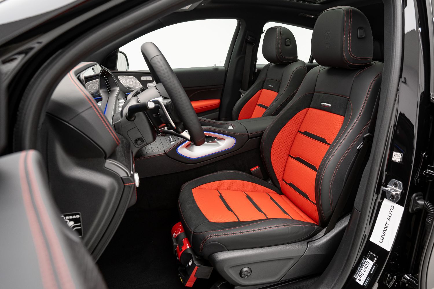 2025 Mercedes-Benz GLE photo 2