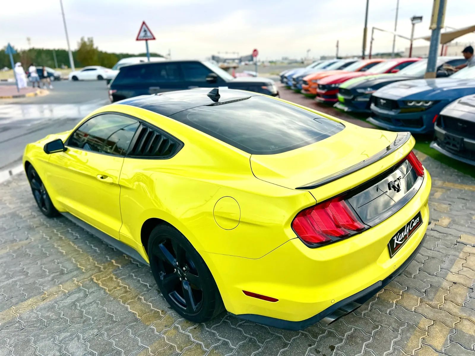 2021 Ford Mustang photo 5