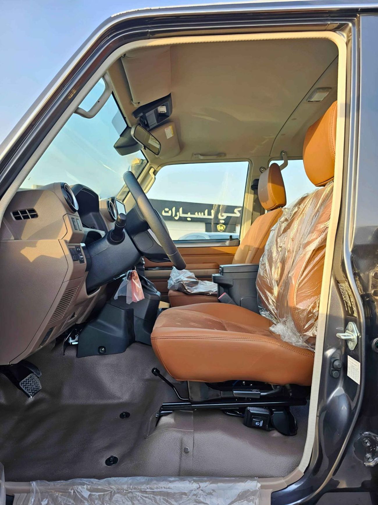 2025 Toyota Land Cruiser Pick Up photo 3