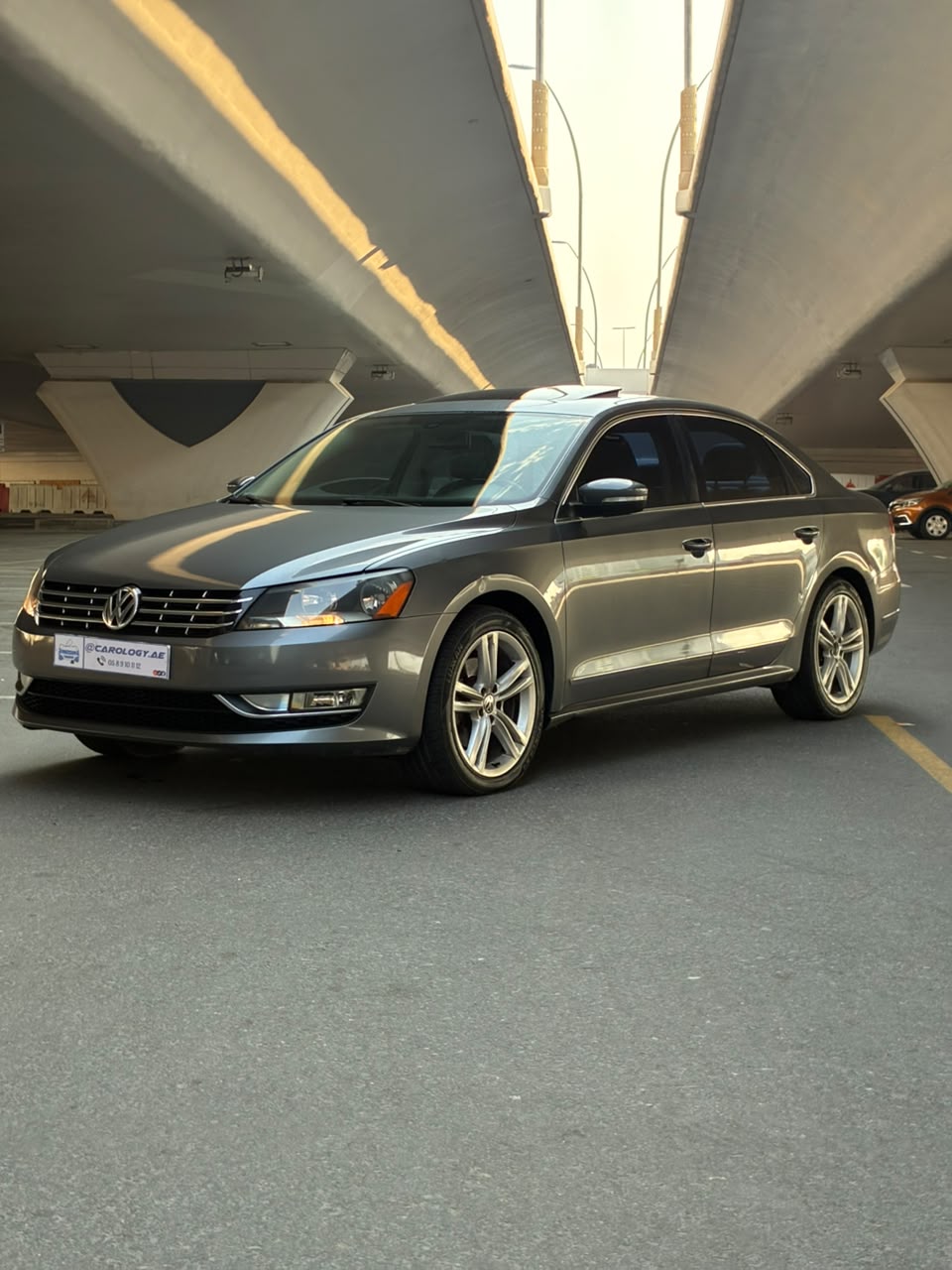 2013 Volkswagen Passat photo 2