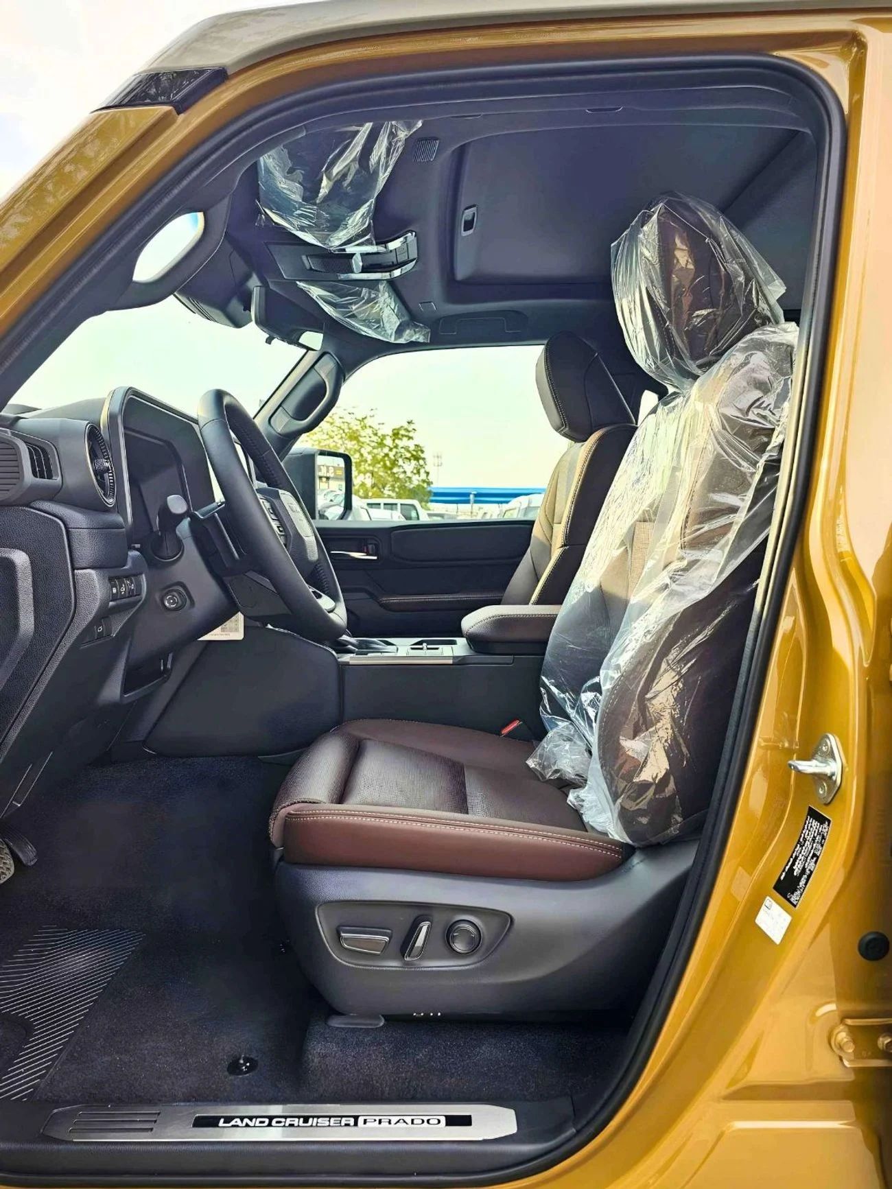 2025 Toyota Prado photo 2
