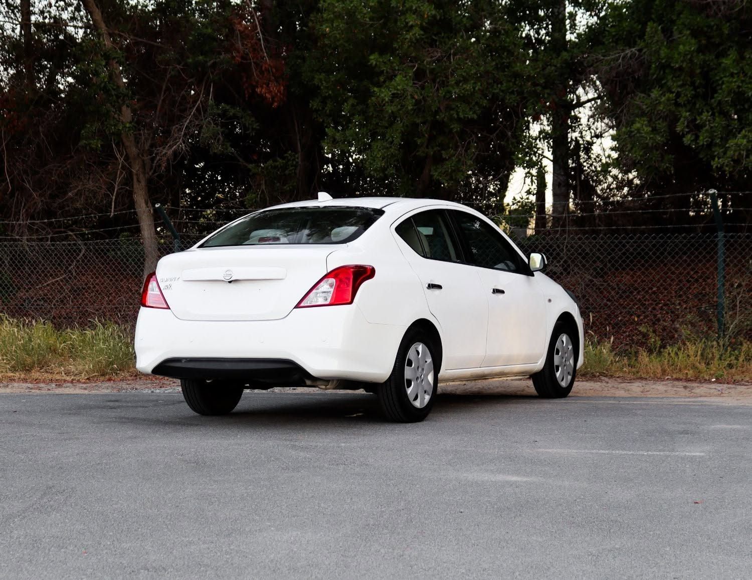 2024 Nissan Sunny photo 5