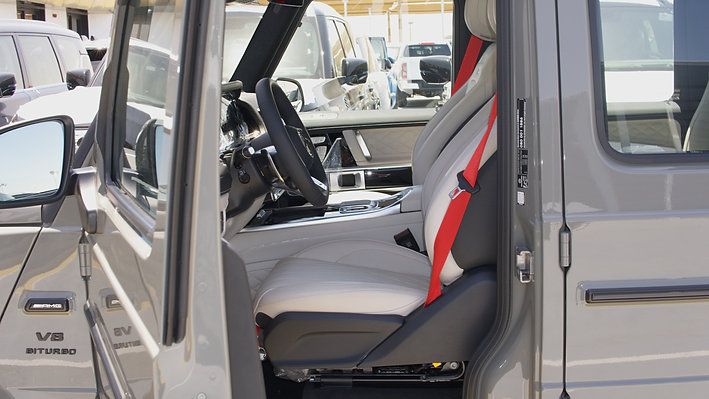 2025 Mercedes-Benz Mercedes-AMG G63 photo 3