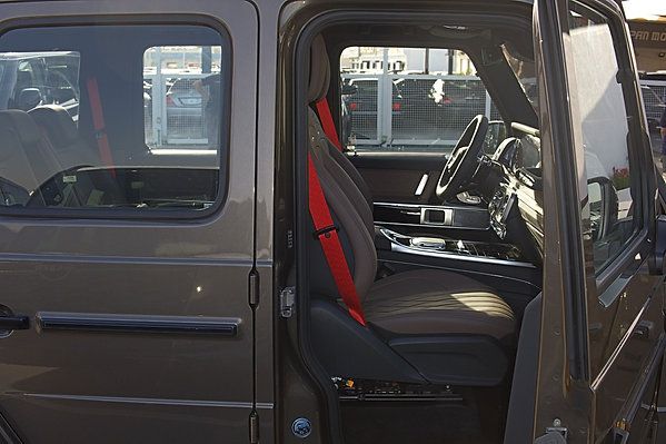 2025 Mercedes-Benz Mercedes-AMG G 63 photo 4