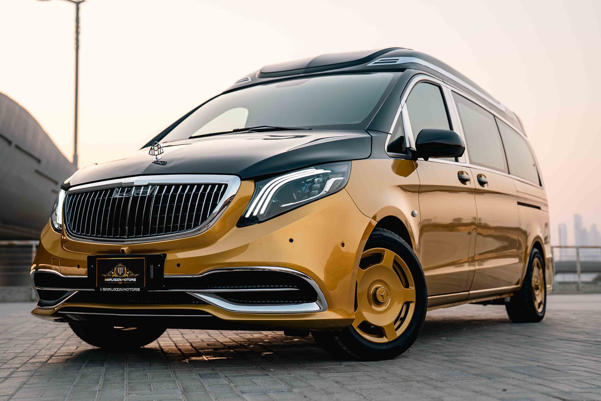 2026 Mercedes-Benz V300 photo 2