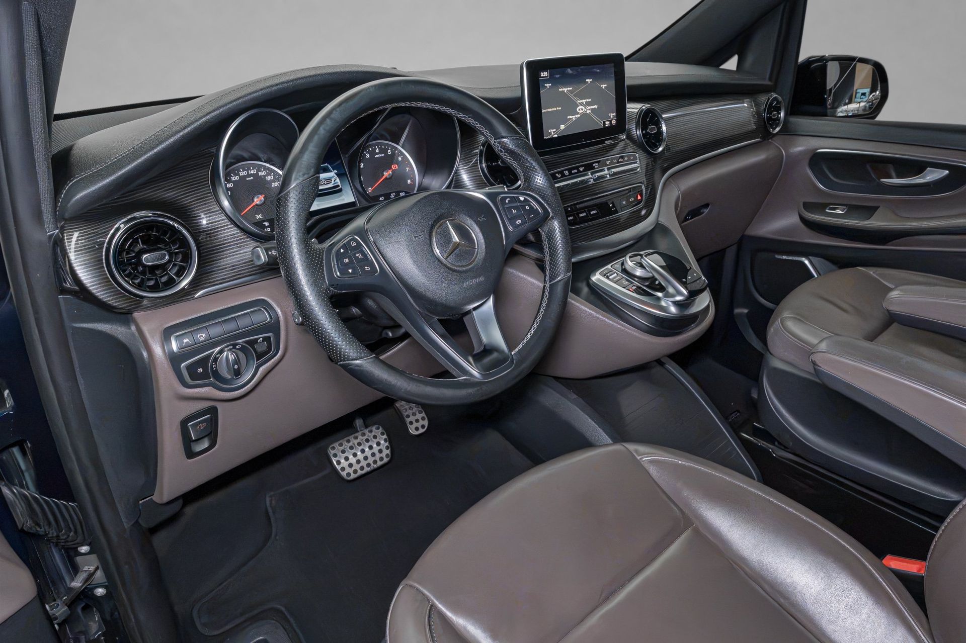 2020 Mercedes-Benz V-Class photo 3