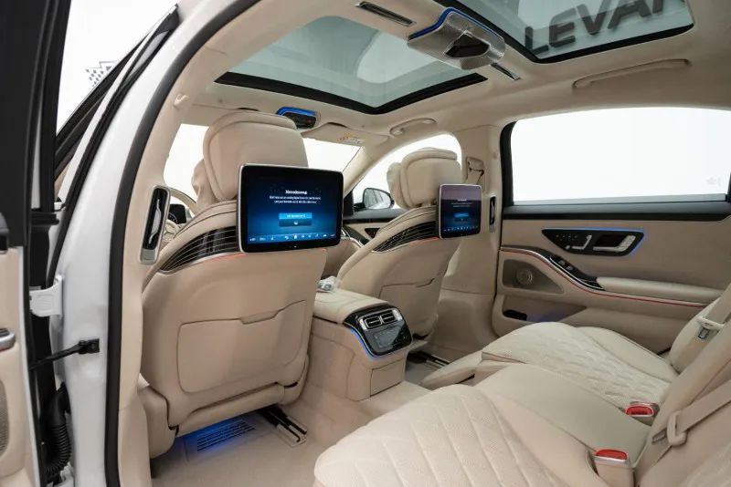 2025 Mercedes-Benz S-Class photo 4